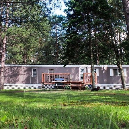 Algonquin'S Edge Resort Madawaska 외부 사진