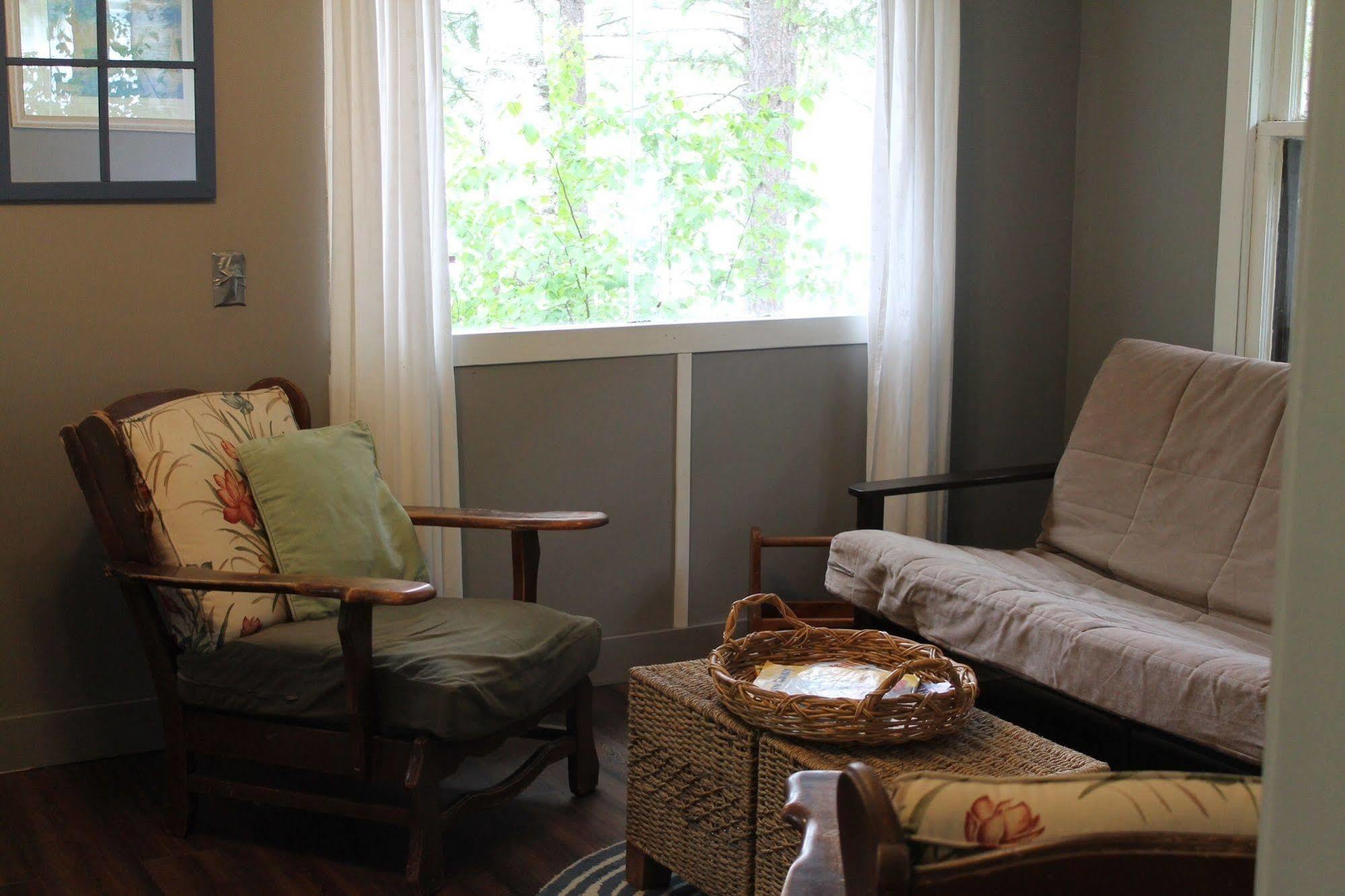 Algonquin'S Edge Resort Madawaska 외부 사진